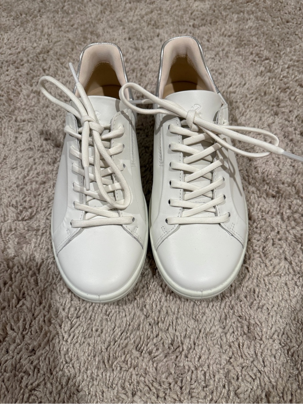 Ecco Women's White Leather Lace-Up Sneakers